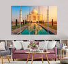 Taj-Mahal Canvas Print